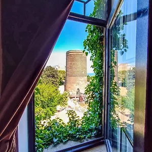https://sultan-inn-boutique-hotel.aboutbakuhotels.com