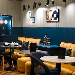 https://dansaert-hotel.brusselshotelsbook.com