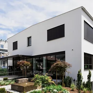 https://loomz-living.innsbruckaustriahotels.com