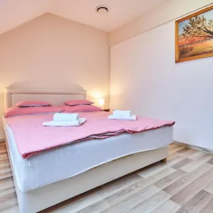 Ada Apartmanhaz Hajdúszoboszló