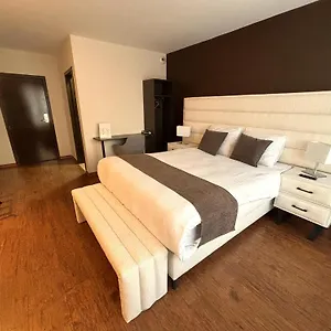 https://escale-hotel.brusselshotelsbook.com
